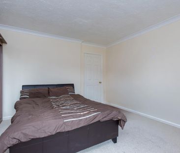 2 bedroom semi-detached house to rent - Photo 5
