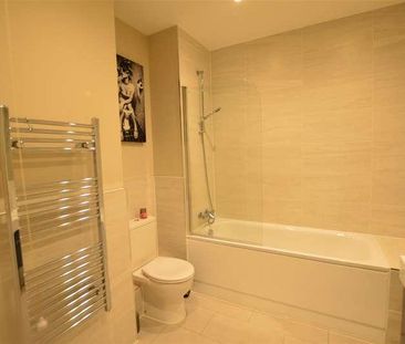 Astoria Heights, Farnham Road, Slough, SL1 - Photo 2