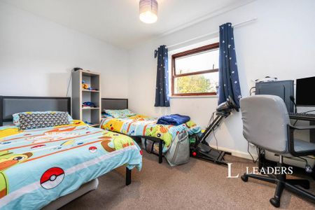 2 bedroom semi-detached house to rent - Photo 4