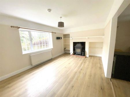 3 bedroom semi-detached house to rent - Photo 4