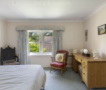 2 Bedroom Semi-Detached, Mytchett Heath – Camberley - Photo 6