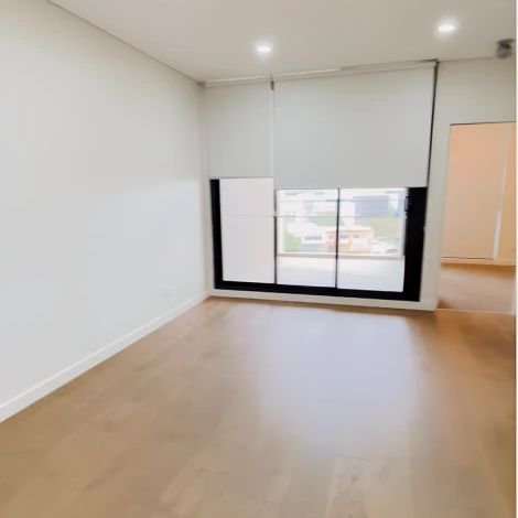 8 Kingsborough Wy, Sydney - Photo 2