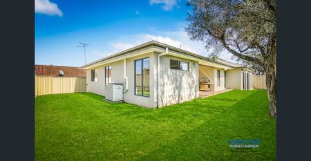 Spacious Four Bedroom Family Home. - Photo 4