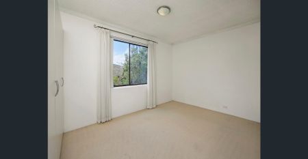 Modern two bedroom apartment - Photo 2