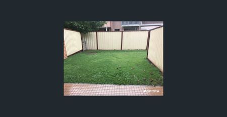 2 BEDROOM TOWNHOUSE IN CONVENIENT LOCATION! - Photo 5