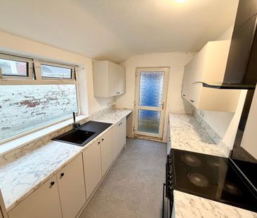 2 bedroom terraced house to rent - Photo 5