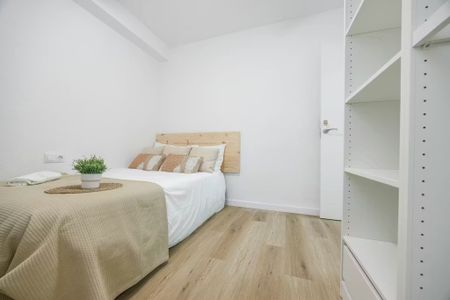 Carrer del Poeta Mas i Ros, Valencia, Valencian Community 46021 - Photo 5