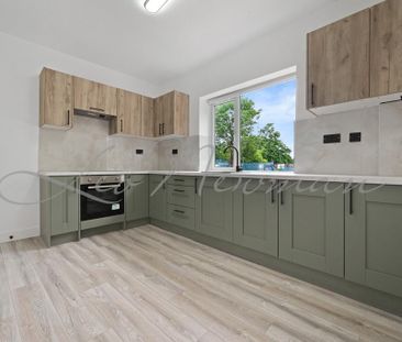3 bedroom flat to rent - Photo 2