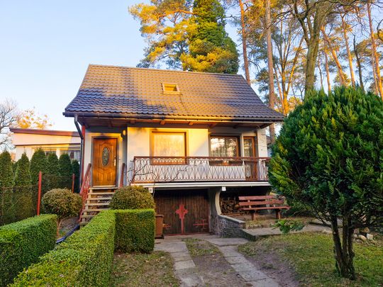 Do wynajęcia – niewielki dom z garażem i ogrodem - Photo 1