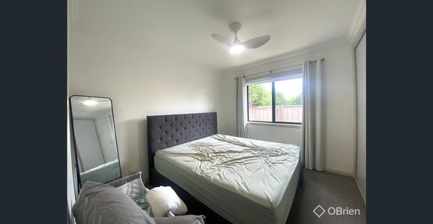 MODERN 2 BEDROOM UNIT ON MURDOCH ROAD - Photo 1