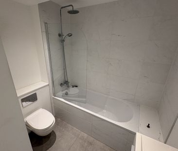 Station Parade - Photo 2