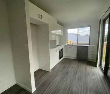 Spacious 3 Bedroom Duplex! - Photo 6