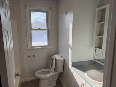 For Lease - 1475 Gordon Street, Guelph, Ontario - Photo 5