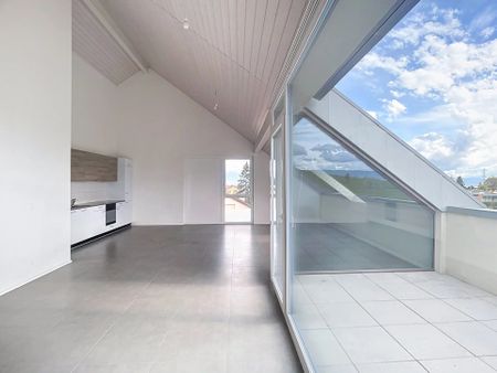 Spacious and bright 3.5 room apartment - Photo 2