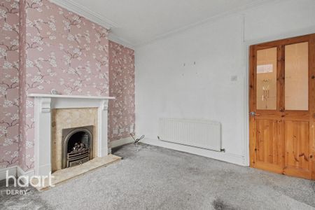 2 bedroom terraced house to rent - Photo 3