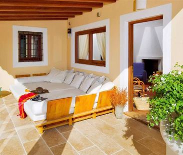 4 bedroom luxury Villa for rent in Sant Carles de Peralta, Balearic... - Photo 1