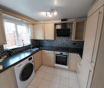 2 bedroom terraced house to rent - Photo 5