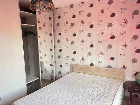 Location Appartement 2 pièces 48m² - Photo 4