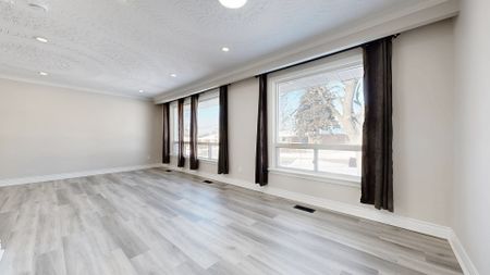 For Lease - 47 Woodthorpe Road, Toronto, Ontario - Photo 3