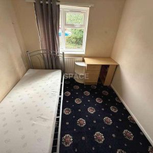 Brybur Close, Reading, RG2 - Photo 2