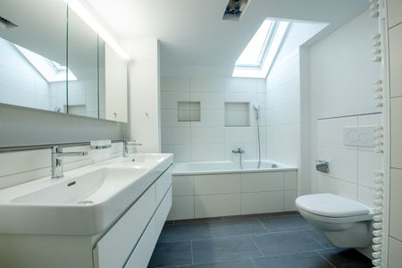 Exklusives Wohnen direkt an der Aare! Zu vermieten 3.5 Duplexwohnung - Photo 4
