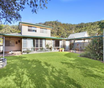 53 Blue Waters Parade, Tascott. - Photo 6