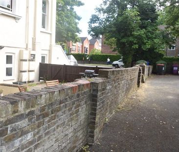 Osborne Road, Windsor, Berkshire,SL4 - Photo 5