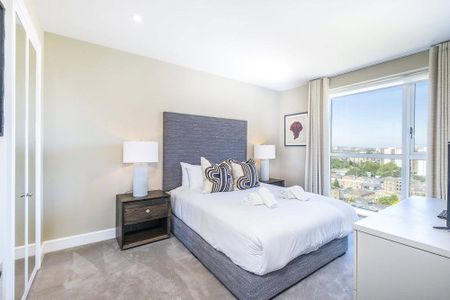 Circus Apartments, Canary Wharf - Photo 3