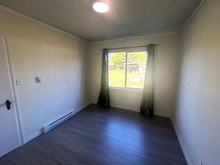 439 Lambert Avenue - Photo 4