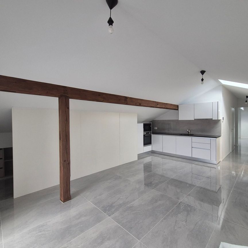 LOFT de 68 m2 + 40 m2 de rangement - Photo 1