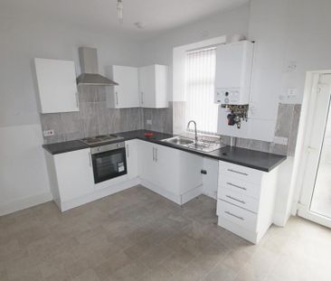 2 bedroom terraced house to rent - Photo 4