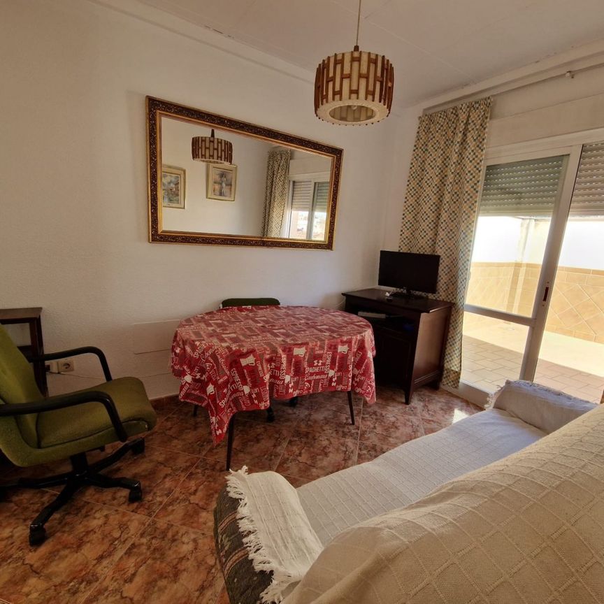 Flat new construction for rent - Photo 1