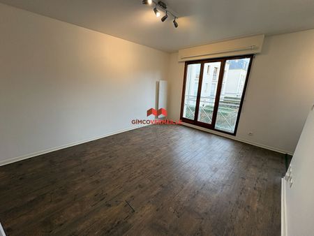 Location Appartement 1 pièce 28m² - Photo 2