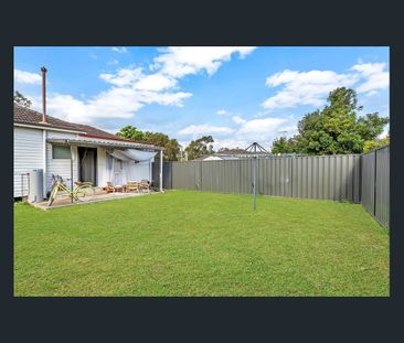 Spacious 3-Bedroom Home in St Marys - Photo 6
