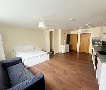 Studio to rent - Photo 3