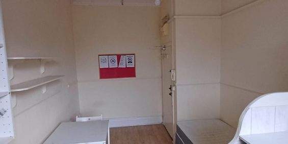 Bedsit, Stuart Crescent, N22 - Photo 3