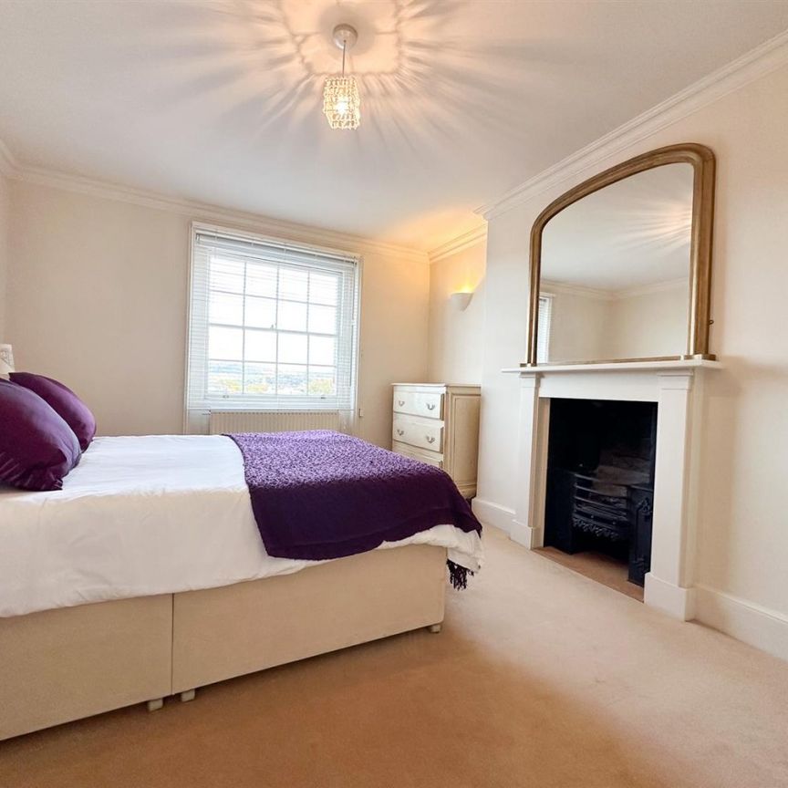 Lansdown Terrace, Cheltenham GL50 2JT - Photo 1