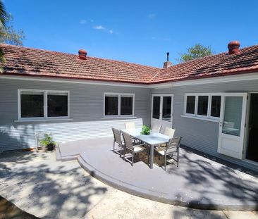 39 Crescent Road, Newport, NSW 2106 - Photo 4