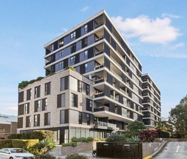 CITY VIEWS = CONTEMPORARY, LUXURIOUS AND EXCEPTIONALLY LOCATED - Photo 3