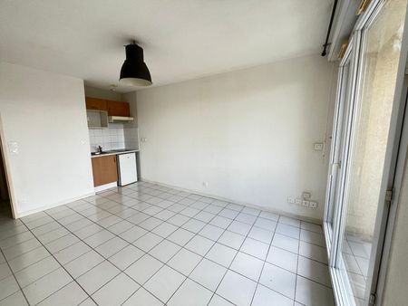 Location Appartement 1 pièce 21m² ALBI 81000 - Photo 3