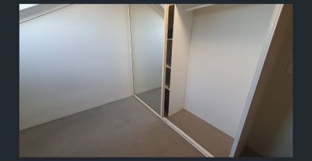 Private room in townhouse for lease! $230 per week includes utilities - Photo 5