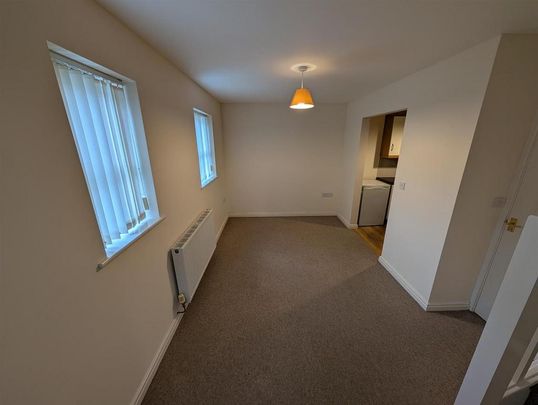 2 bedroom semi-detached house to rent - Photo 1
