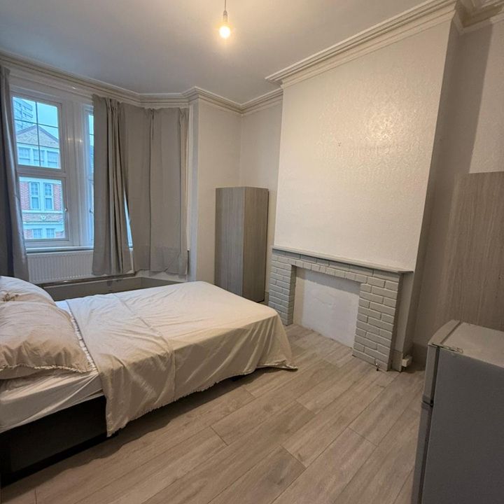 Room in a Shared House, Cranwich Road, N16 - Photo 1