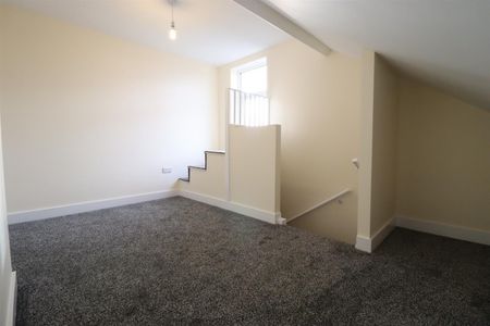 Goldhill Road, South Knighton, Leicester, LE2 - Photo 2