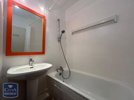 Location Appartement 1 pièce 26m² ST ETIENNE 42000 - Photo 4