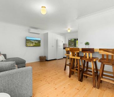 Neat & Private 2-Bedroom Home in Old Erowal Bay - Photo 6