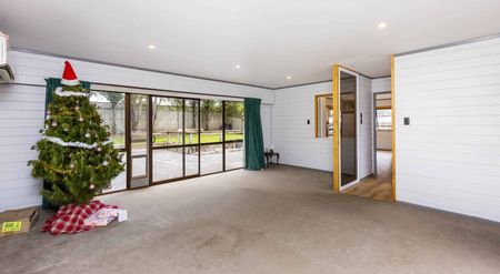 4 Memphis Grove, Totara Park - Photo 2