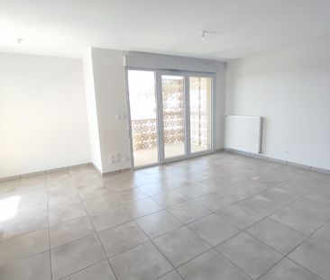 Location Appartement 3 pièces 62m² BRUGUIERES 31150 - Photo 2