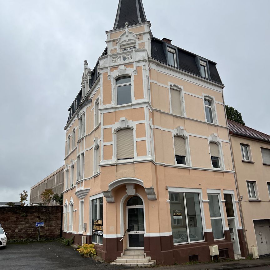 Location Appartement 4 pièces 94m² FORBACH 57600 - Photo 1