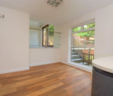 4 bedroom detached house to rent - Photo 5